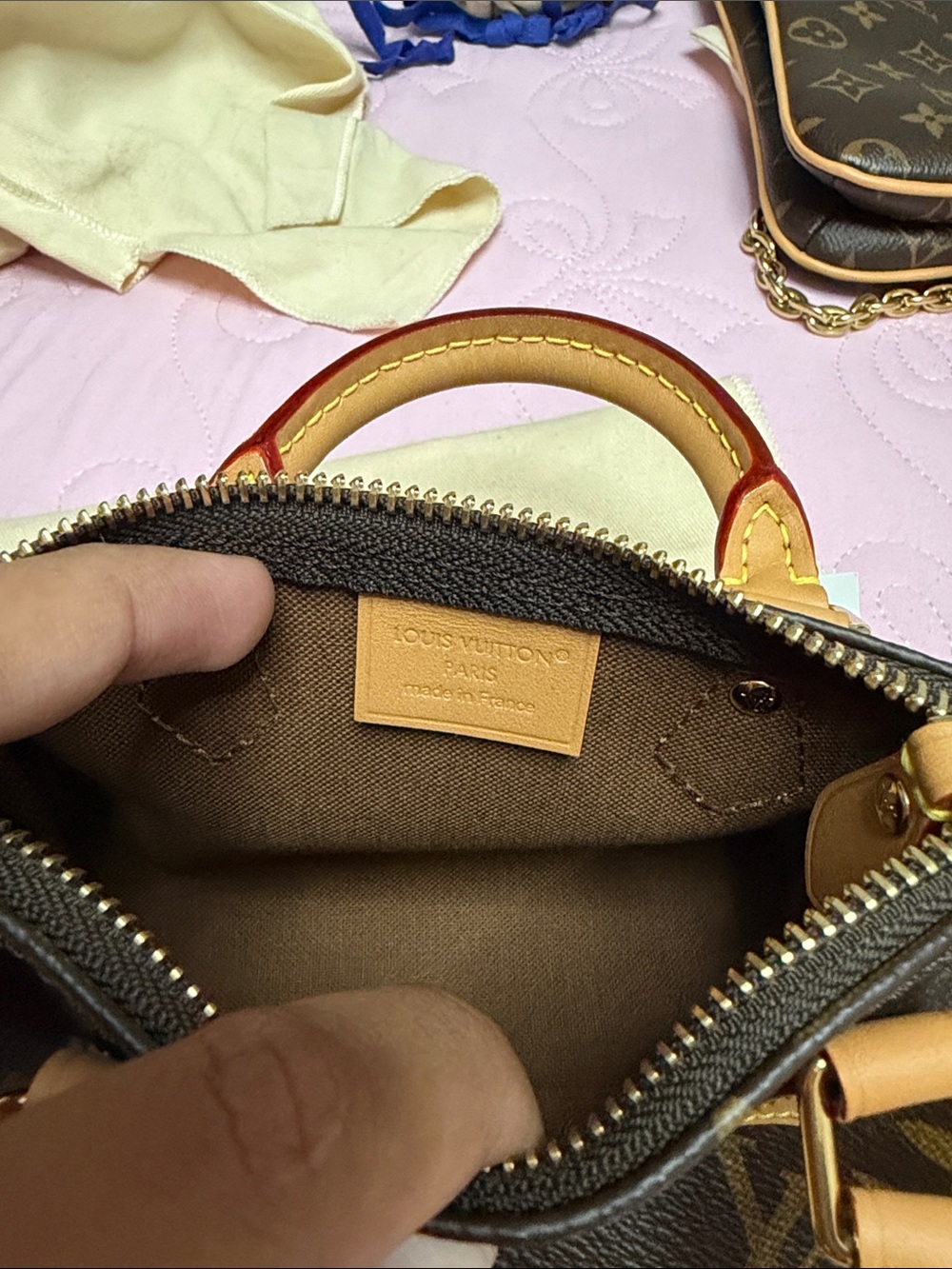 Louis Vuitton Monogram nano Speedy - Picture 9 of 10